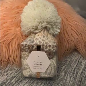 NWB Lauren Conrad Pom Pom hat